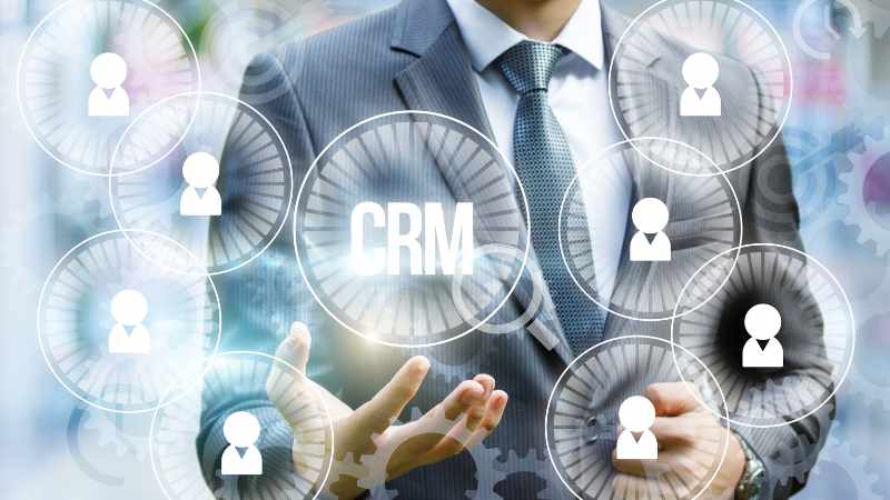 Cómo automatiza procesos un CRM operativo