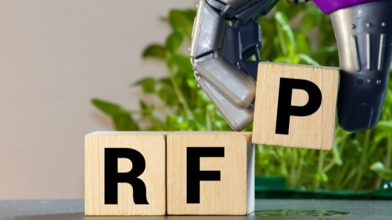 Cuál es la Diferencia Entre una RFQ y una RFP