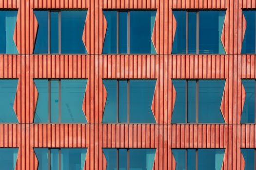 ¿Quién creó Angular y cuál es su historia?